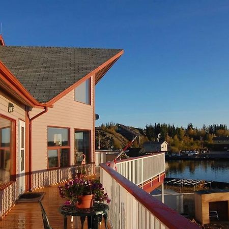 Aurora Bayside Inn Yellowknife Dış mekan fotoğraf