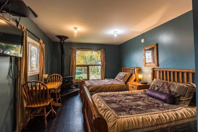Aurora Bayside Inn Yellowknife Dış mekan fotoğraf