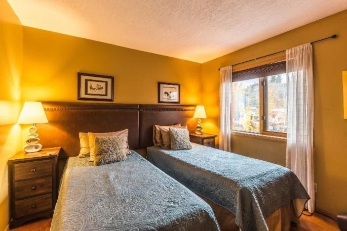 Aurora Bayside Inn Yellowknife Dış mekan fotoğraf