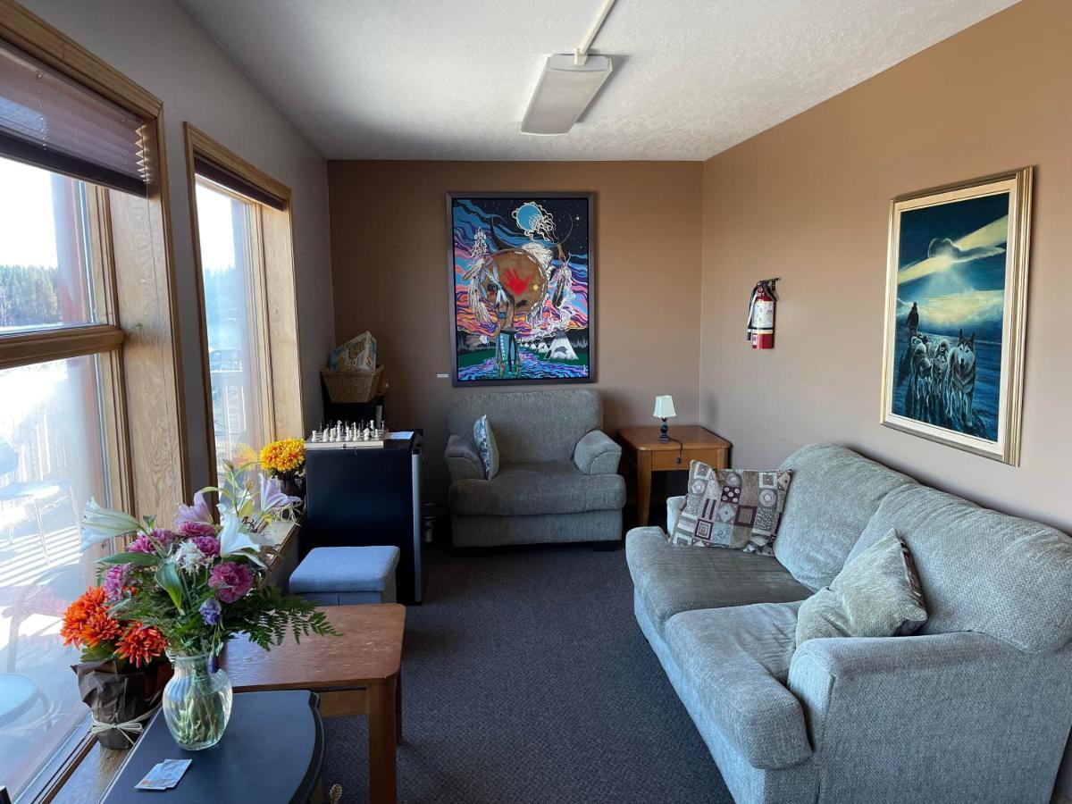 Aurora Bayside Inn Yellowknife Dış mekan fotoğraf