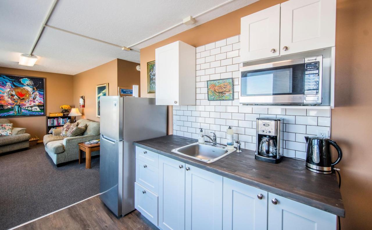 Aurora Bayside Inn Yellowknife Dış mekan fotoğraf