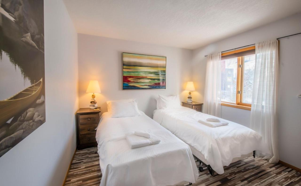 Aurora Bayside Inn Yellowknife Dış mekan fotoğraf