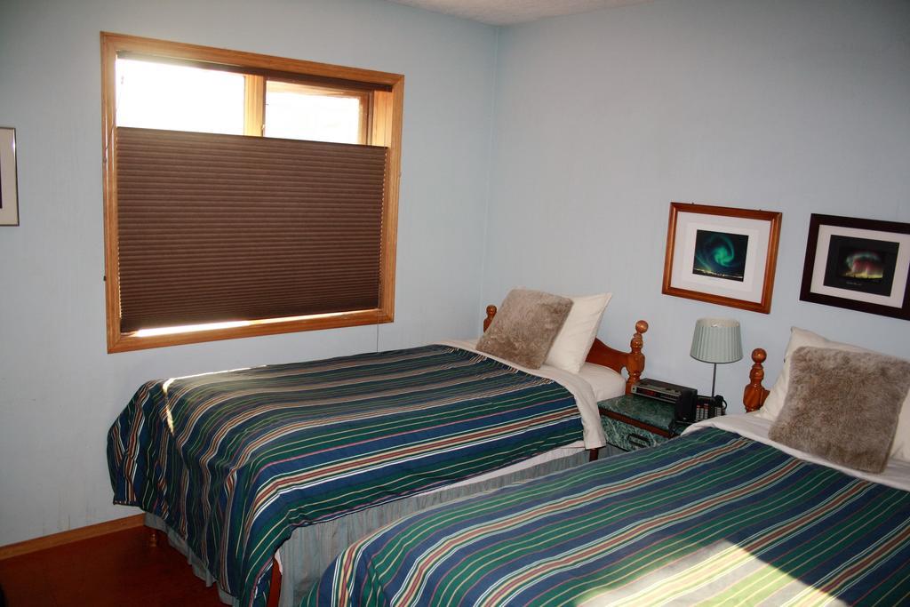 Aurora Bayside Inn Yellowknife Oda fotoğraf