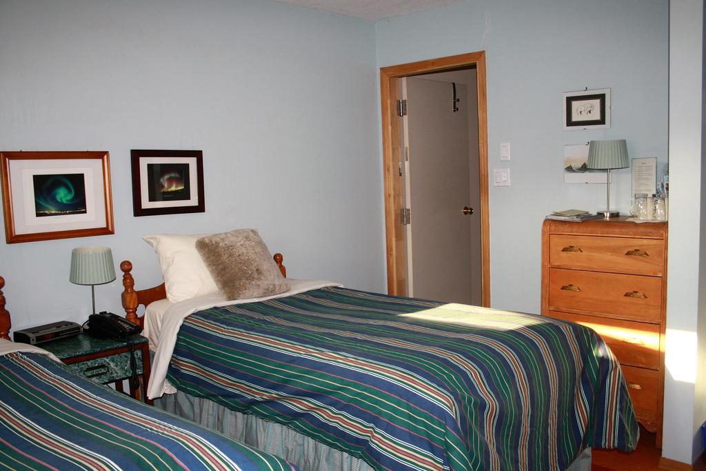 Aurora Bayside Inn Yellowknife Dış mekan fotoğraf